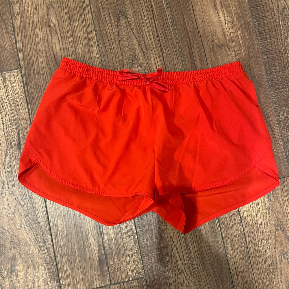 Old Navy Dolphin Hem Running Shorts, Large